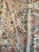 Load image into Gallery viewer, Rayon Print #50 - 1/2m
