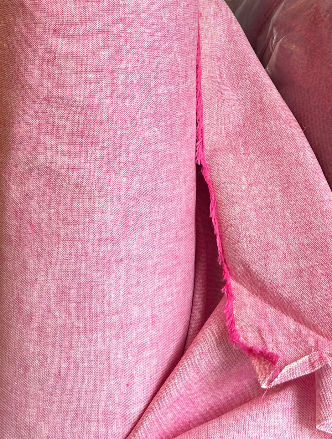6 oz Medium Linen/Cotton-  pink/white - 1/2 metre