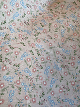 Load image into Gallery viewer, Cotton Lawn Print  - 71 - 1/2 meter
