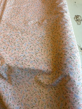 Load image into Gallery viewer, Cotton Lawn Print  - 71 - 1/2 meter
