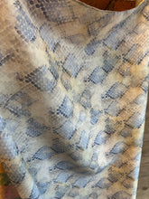 Load image into Gallery viewer, Linen Digital Print - 1/2 metre
