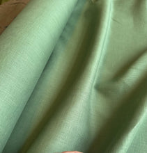 Load image into Gallery viewer, 6 oz Medium Linen - Fern - 1/2 metre
