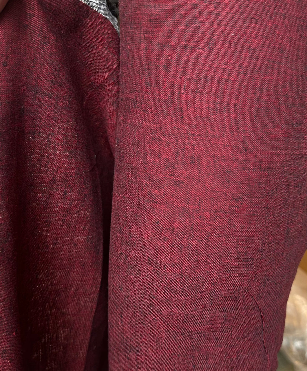 6 oz Medium Linen/Cotton-   Burgundy/black - 1/2 metre