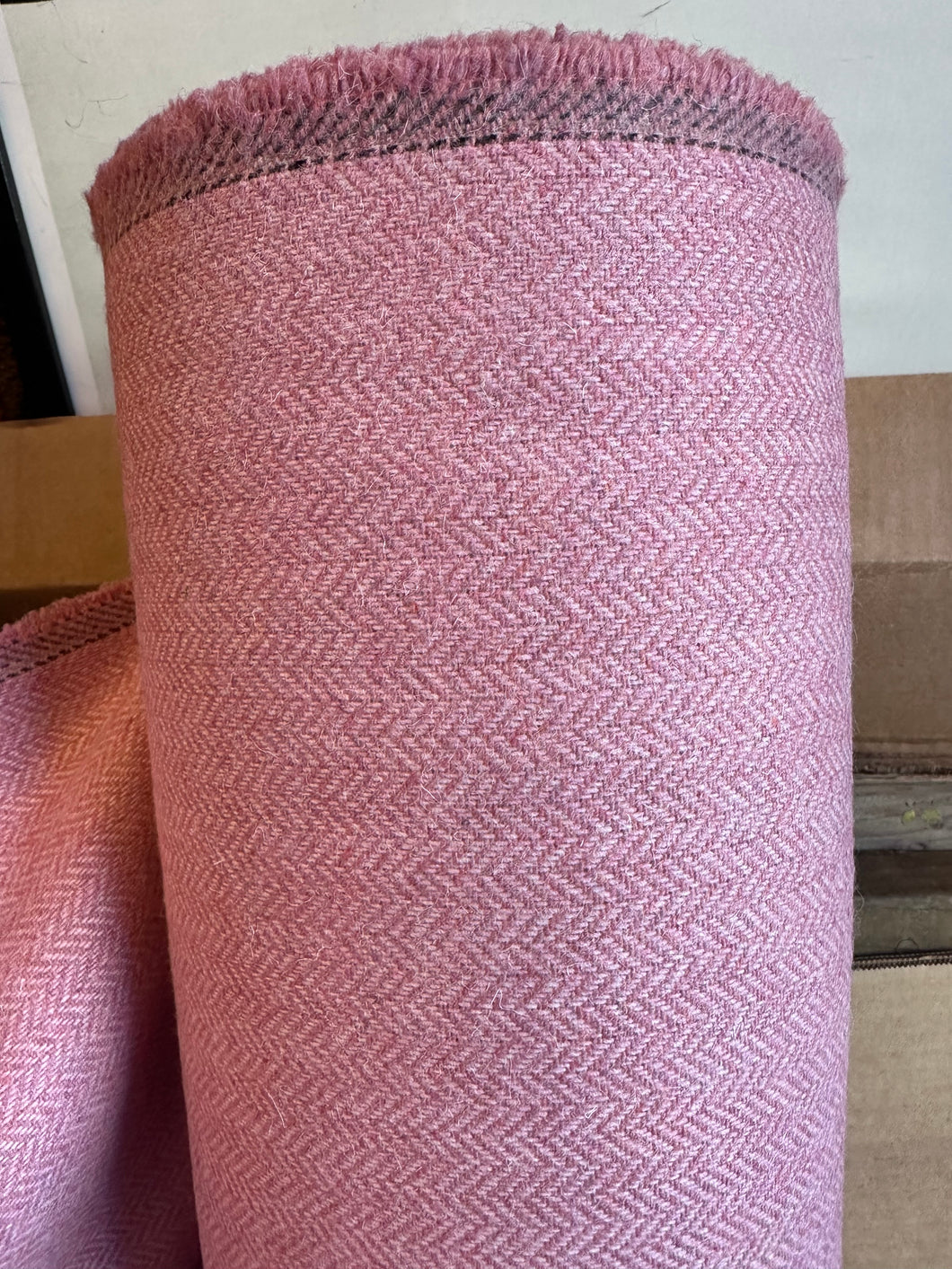 Wool Herringbone pink - 1/2 metre