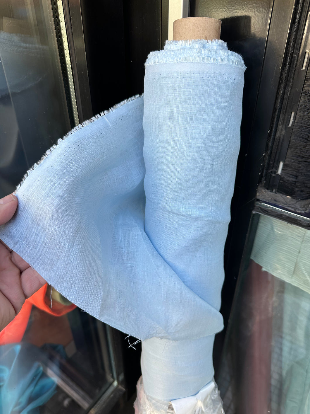 Handkerchief Linen -  Light Blue - 1/2 metre