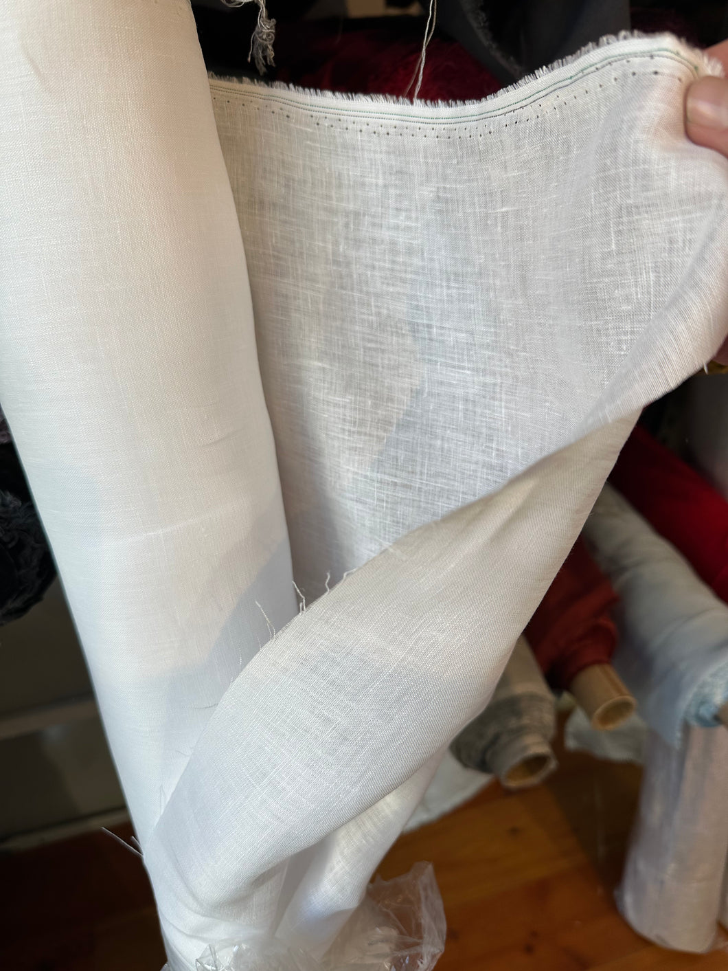 Handkerchief Linen -  Off White - 1/2 metre