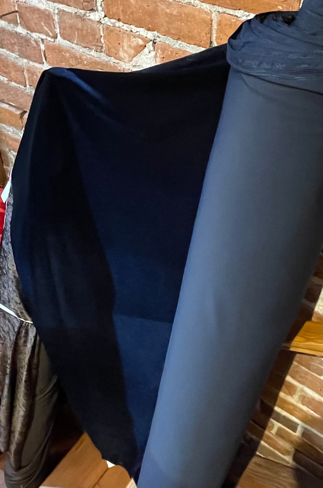 Stretch Velvet Navy - 1/2 meter